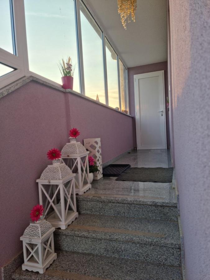 Luxury Apartment אומאג מראה חיצוני תמונה